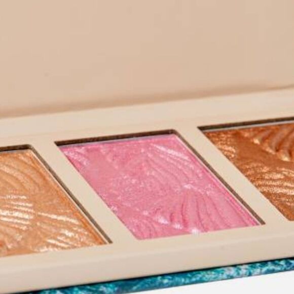 Revolution Beauty Planet Revolution  Face Palette - Picture 7 of 7